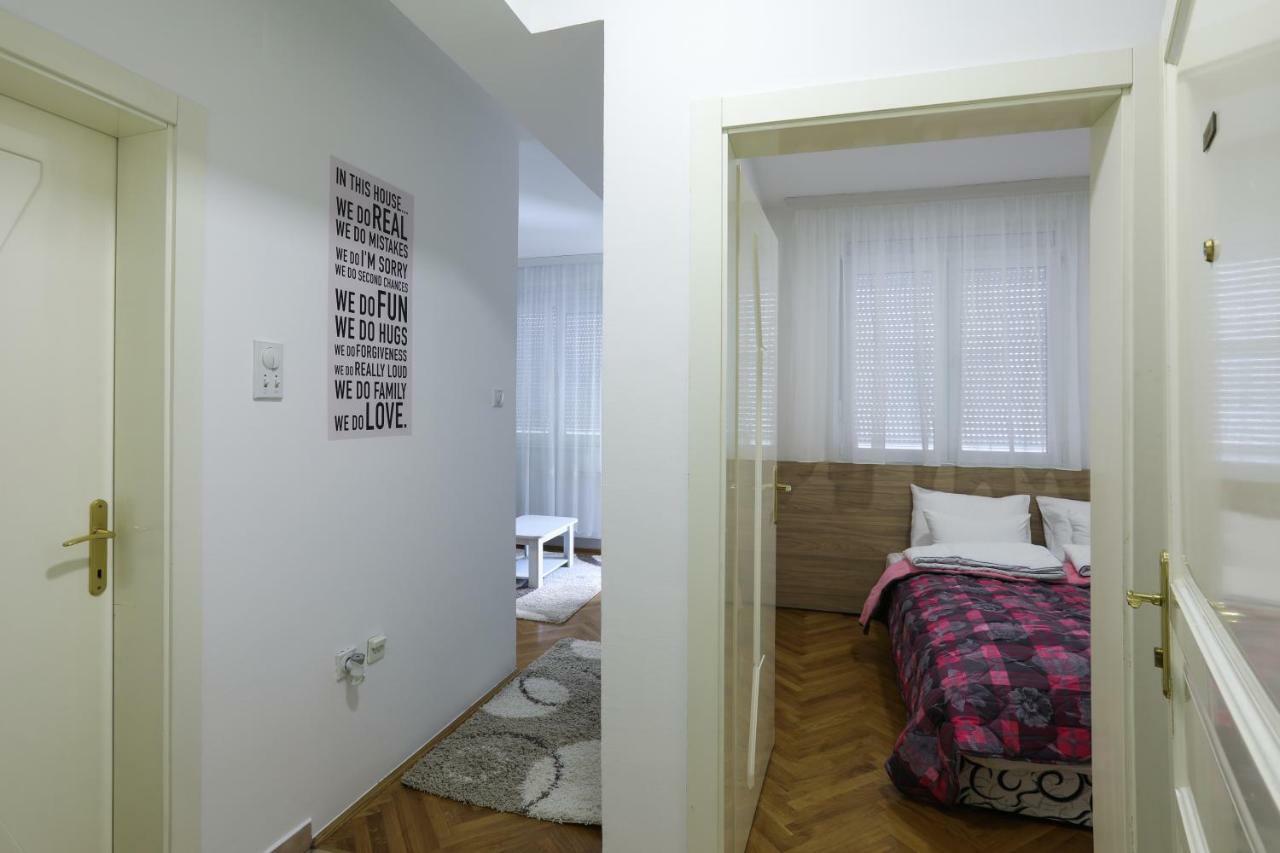 נובי סאד Apartment Promenada 35 מראה חיצוני תמונה